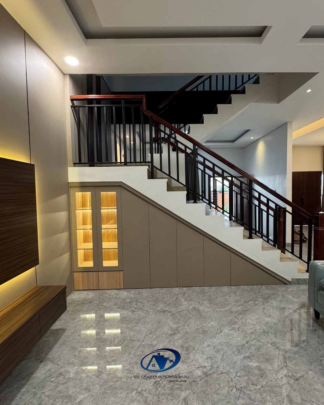 Kabinet Bawah Tangga Custom